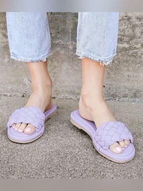 Seychelles BELLISSIMA Lavender Purple Puffy Woven Leather Padded Slide Sandals